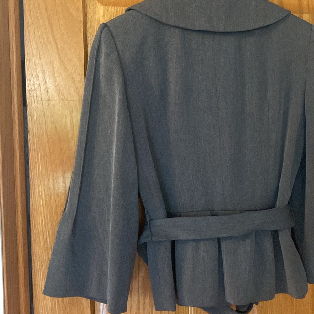 Insight size 6 jacket - Picture 8 of 8